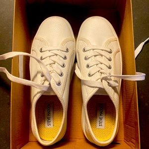 Steve Madden white platform sneakers